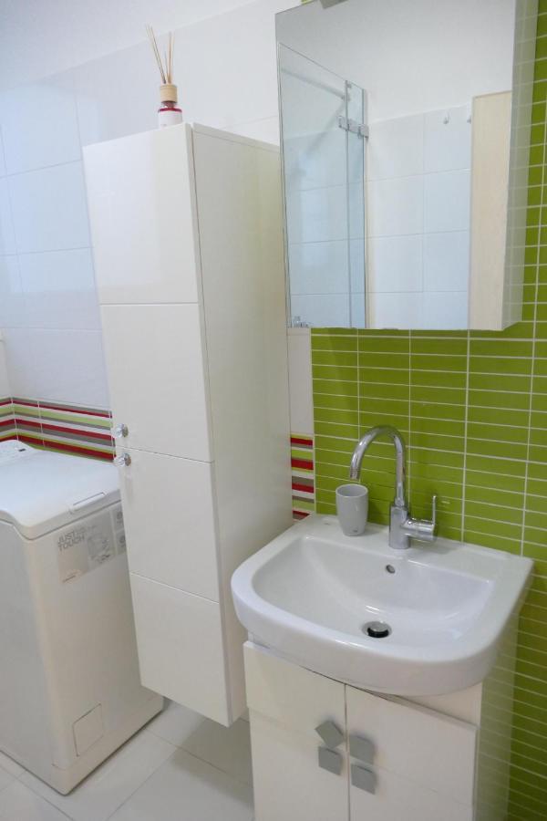 Modern And Light 2-Room Apartment فيينا المظهر الخارجي الصورة